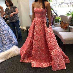 Sherri Hill Prom Dress